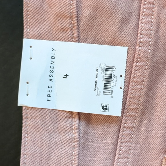 Free Assembly Shorts - Picture 3 of 6